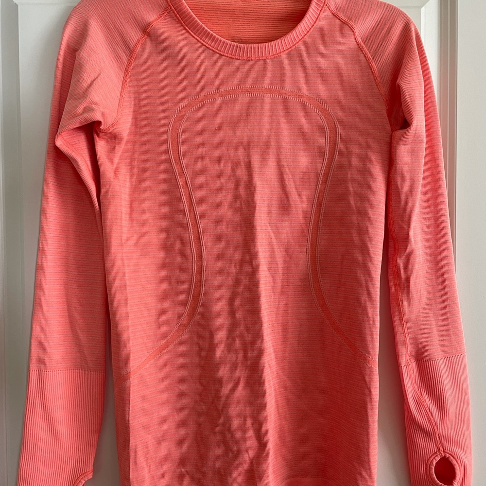 Swiftly lululemon long sleeve